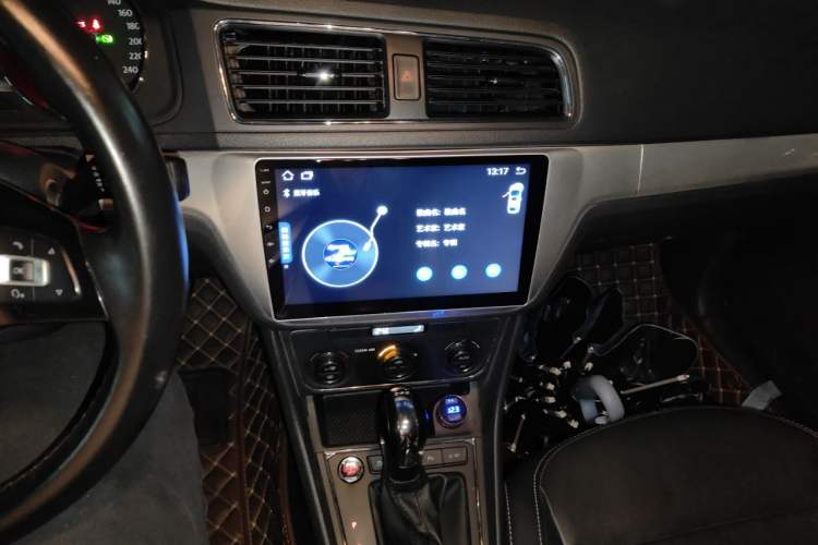 Used Volkswagen Gran Lavida 2017 230TSI DSG Comfort Edition Audio And AC Panel