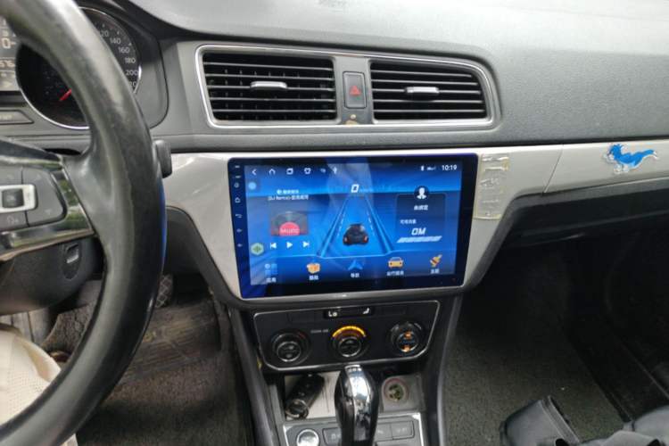 Used Volkswagen Gran Lavida 2017 230TSI DSG Comfort Edition Audio And AC Panel