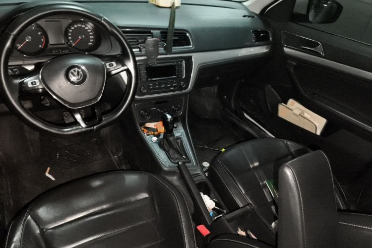 Used Volkswagen Gran Lavida 2017 230TSI DSG Comfort Edition Center Console
