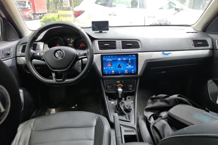 Used Volkswagen Gran Lavida 2017 230TSI DSG Comfort Edition Center Console