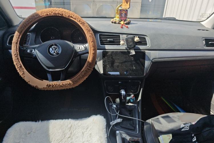 Used Volkswagen Gran Lavida 2017 230TSI DSG Comfort Edition Center Console