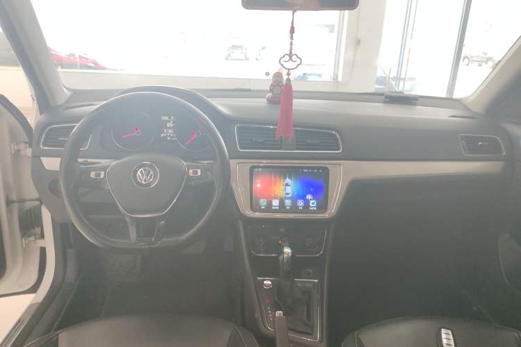 Used Volkswagen Gran Lavida 2017 230TSI DSG Comfort Edition Center Console