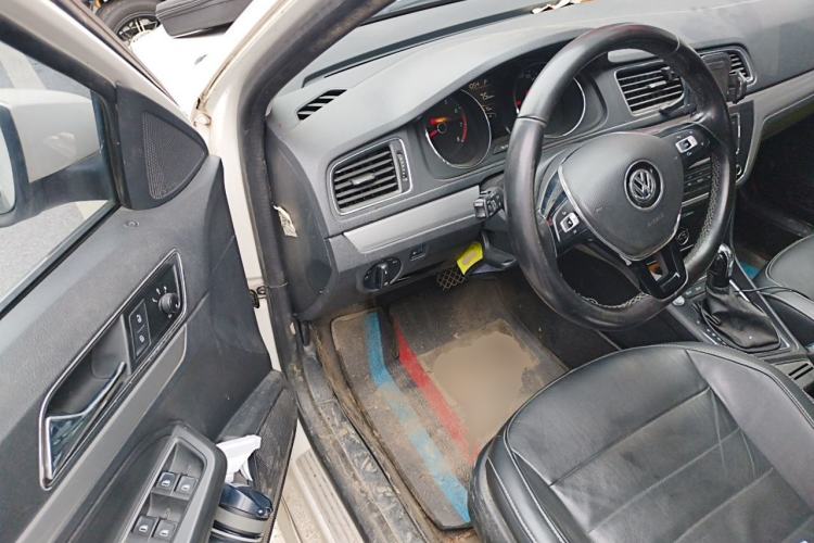 Used Volkswagen Gran Lavida 2017 180TSI DSG Comfort Edition Driver Seat