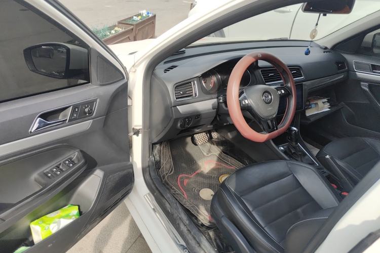 Used Volkswagen Gran Lavida 2017 1.6L Automatic Comfort Edition Driver Seat