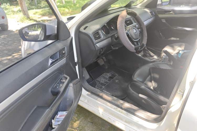 Used Volkswagen Gran Lavida 2017 180TSI DSG Comfort Edition Driver Seat