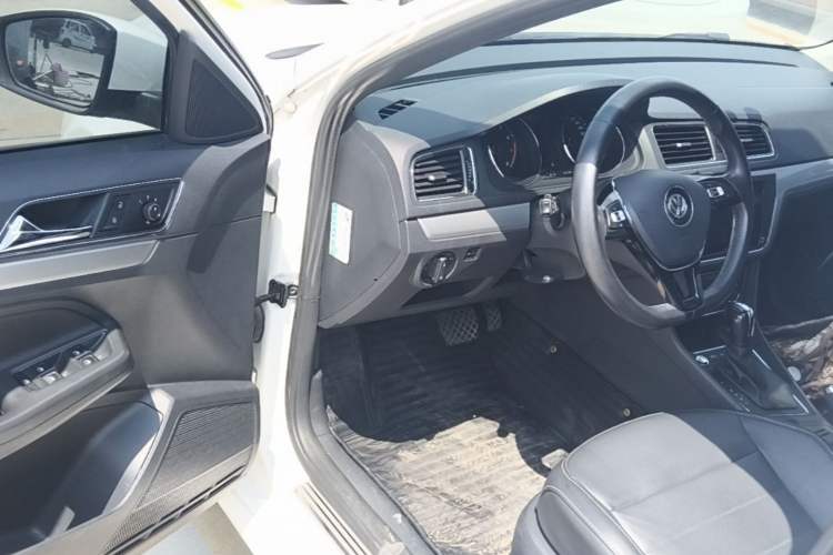 Used Volkswagen Gran Lavida 2017 180TSI DSG Comfort Edition Driver Seat