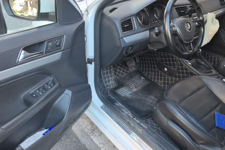 Used Volkswagen Gran Lavida 2017 230TSI DSG Comfort Edition Driver Seat