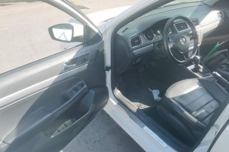 Used Volkswagen Gran Lavida 2017 230TSI DSG Comfort Edition Driver Seat