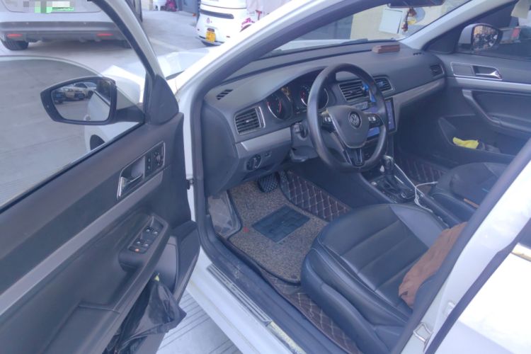 Used Volkswagen Gran Lavida 2017 180TSI DSG Comfort Edition Driver Seat