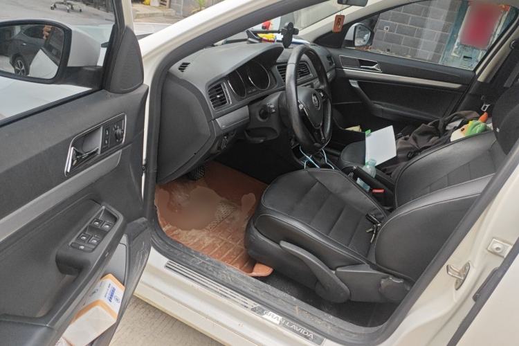Used Volkswagen Gran Lavida 2017 180TSI DSG Comfort Edition Driver Seat