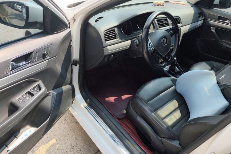 Used Volkswagen Gran Lavida 2017 180TSI DSG Comfort Edition Driver Seat