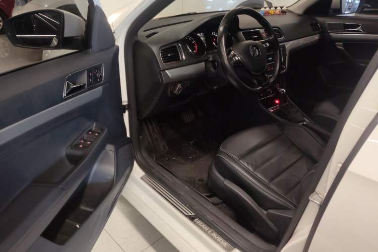 Used Volkswagen Gran Lavida 2017 230TSI DSG Comfort Edition Driver Seat