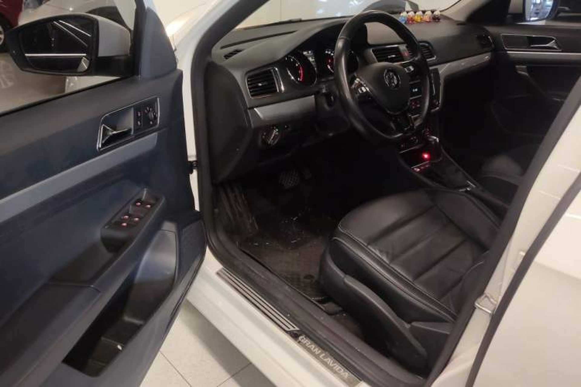 Used Volkswagen Gran Lavida 2017 230TSI DSG Comfort Edition Driver Seat