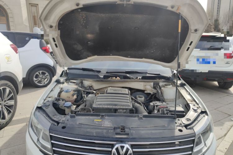 Used Volkswagen Gran Lavida 2017 1.6L Automatic Comfort Edition Engine Bay