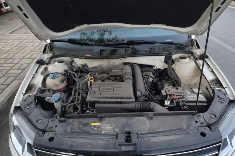 Used Volkswagen Gran Lavida 2017 180TSI DSG Comfort Edition Engine Bay