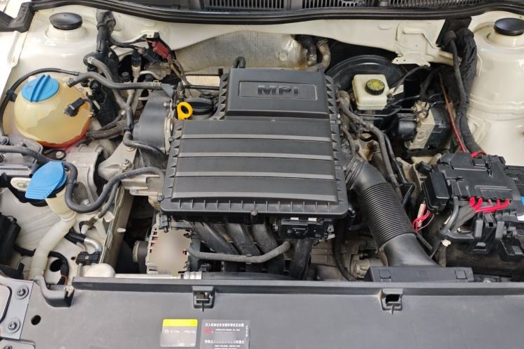 Used Volkswagen Gran Lavida 2017 1.6L Automatic Comfort Edition Engine Bay