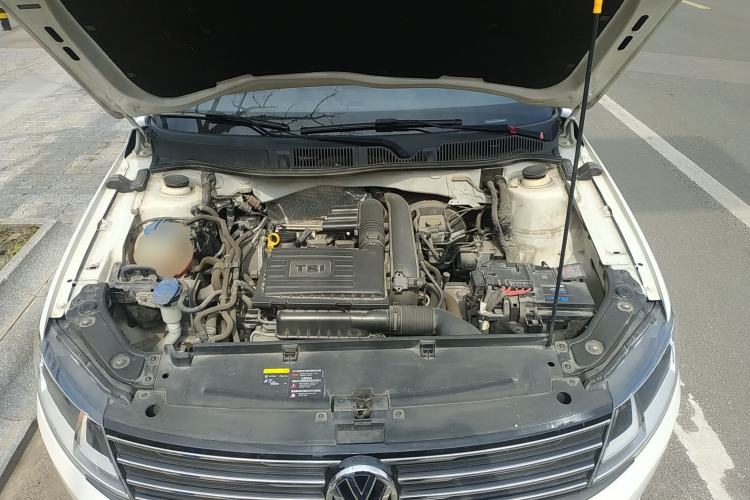 Used Volkswagen Gran Lavida 2017 180TSI DSG Comfort Edition Engine Bay