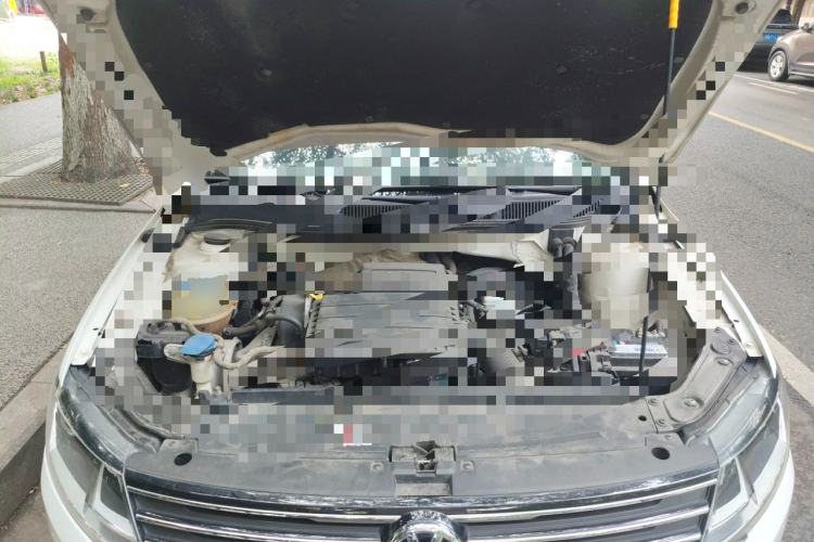 Used Volkswagen Gran Lavida 2017 1.6L Automatic Fashion Edition Engine Bay