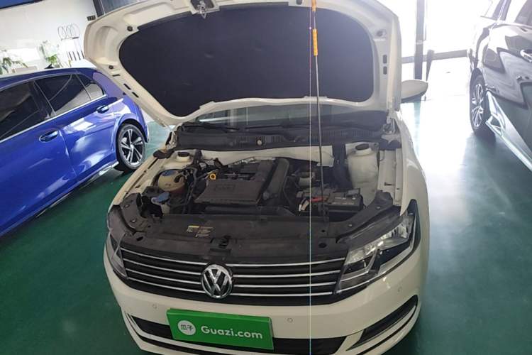 Used Volkswagen Gran Lavida 2017 180TSI DSG Comfort Edition Engine Bay