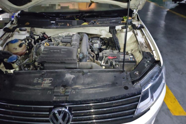 Used Volkswagen Gran Lavida 2017 180TSI DSG Comfort Edition Engine Bay Left