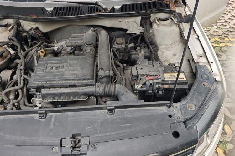Used Volkswagen Gran Lavida 2017 230TSI DSG Comfort Edition Engine Bay Left