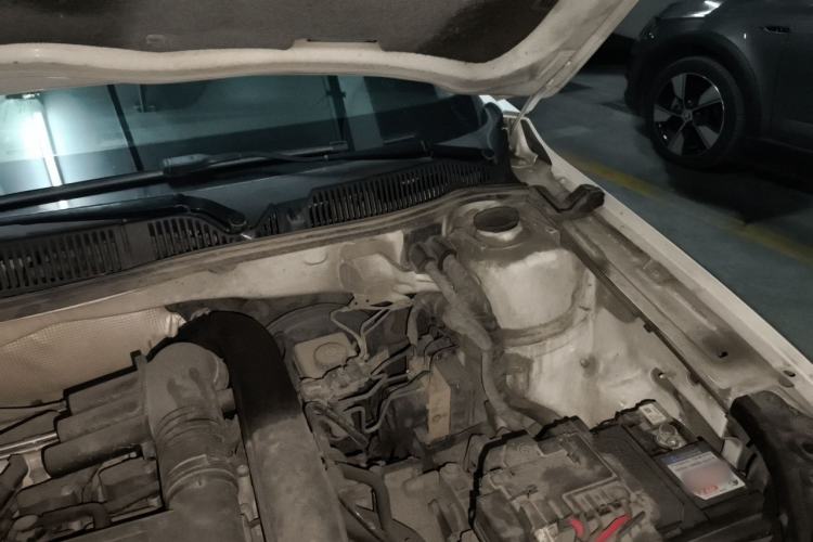 Used Volkswagen Gran Lavida 2017 230TSI DSG Comfort Edition Engine Bay Left