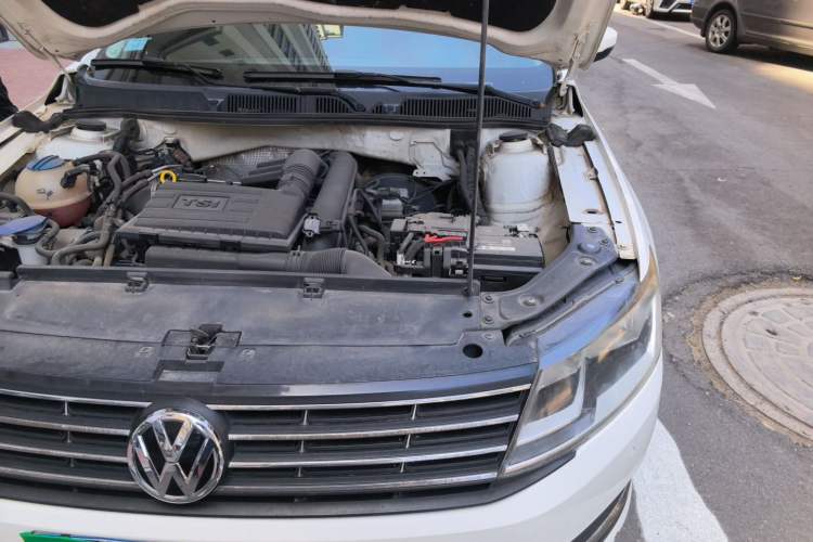 Used Volkswagen Gran Lavida 2017 230TSI DSG Comfort Edition Engine Bay Left