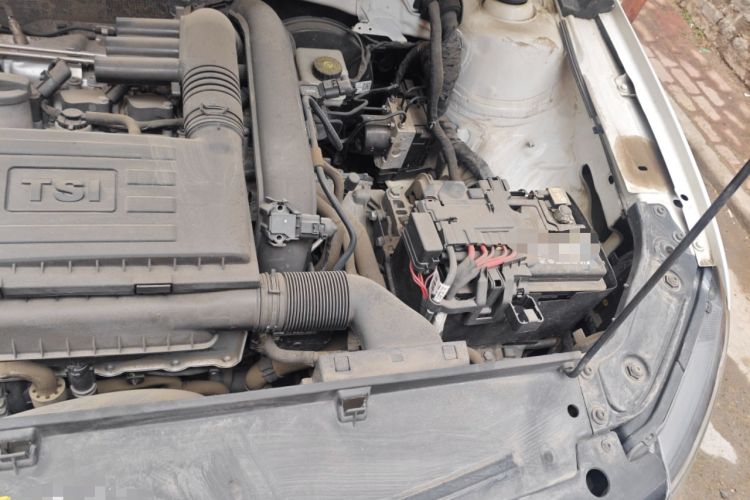Used Volkswagen Gran Lavida 2017 180TSI DSG Comfort Edition Engine Bay Left