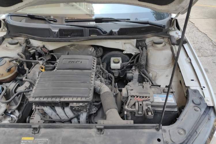 Used Volkswagen Gran Lavida 2017 1.6L Manual Comfort Edition Engine Bay Left