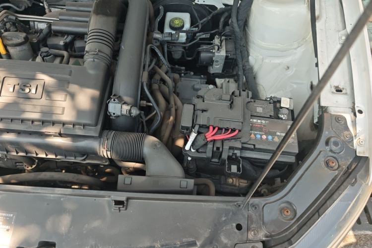Used Volkswagen Gran Lavida 2017 230TSI DSG Comfort Edition Engine Bay Left