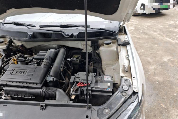 Used Volkswagen Gran Lavida 2017 180TSI DSG Comfort Edition Engine Bay Left