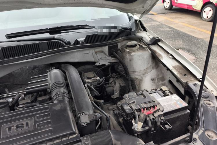 Used Volkswagen Gran Lavida 2017 230TSI DSG Comfort Edition Engine Bay Left