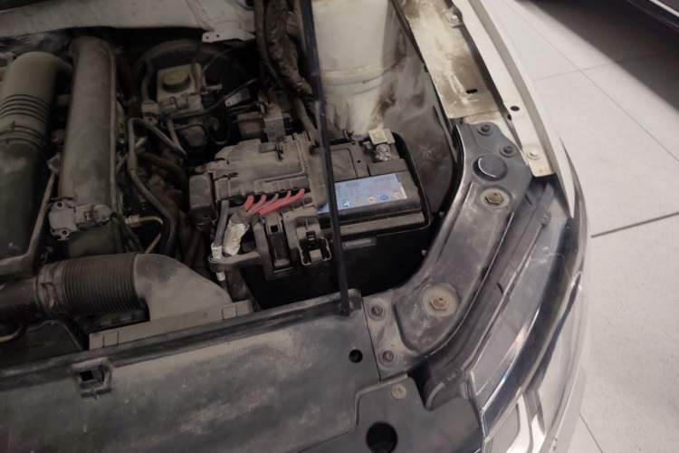 Used Volkswagen Gran Lavida 2017 230TSI DSG Comfort Edition Engine Bay Left