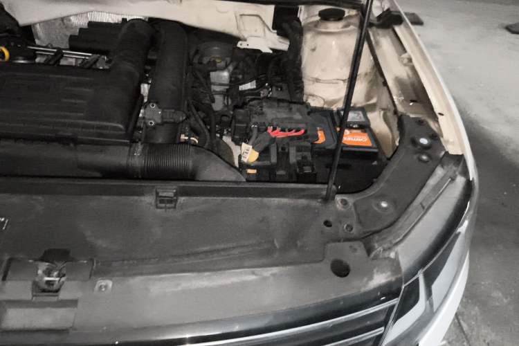 Used Volkswagen Gran Lavida 2017 180TSI DSG Comfort Edition Engine Bay Left