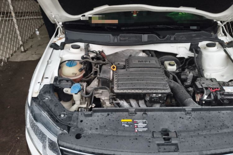 Used Volkswagen Gran Lavida 2017 1.6L Automatic Comfort Edition Engine Bay Right