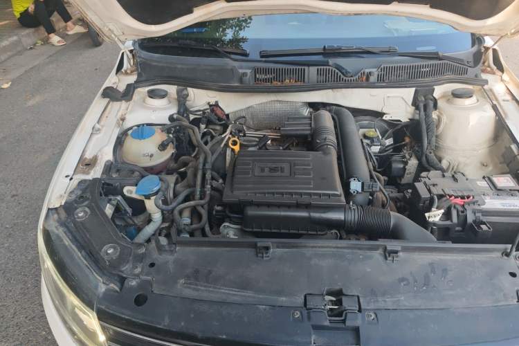 Used Volkswagen Gran Lavida 2017 180TSI DSG Comfort Edition Engine Bay Right