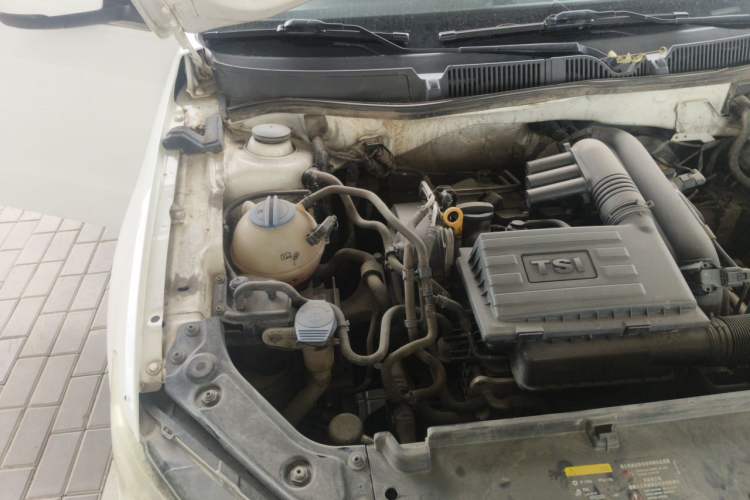 Used Volkswagen Gran Lavida 2017 180TSI DSG Comfort Edition Engine Bay Right