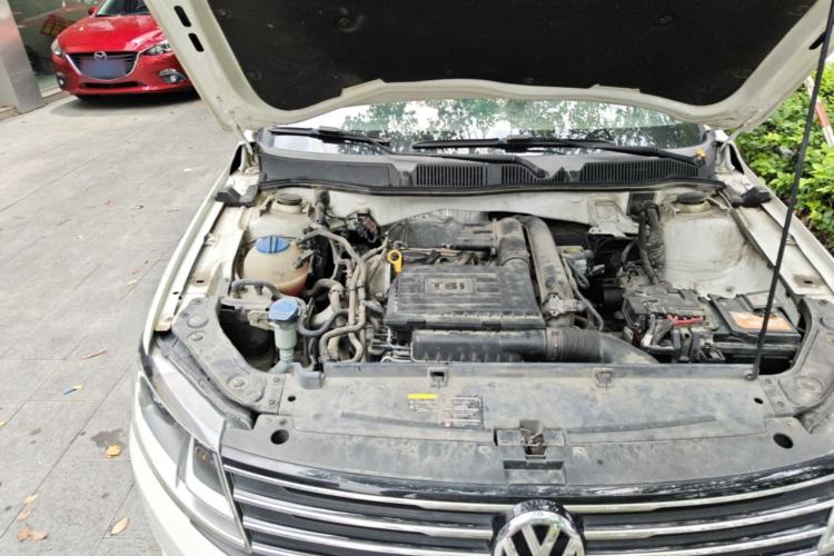 Used Volkswagen Gran Lavida 2017 230TSI DSG Comfort Edition Engine Bay Right
