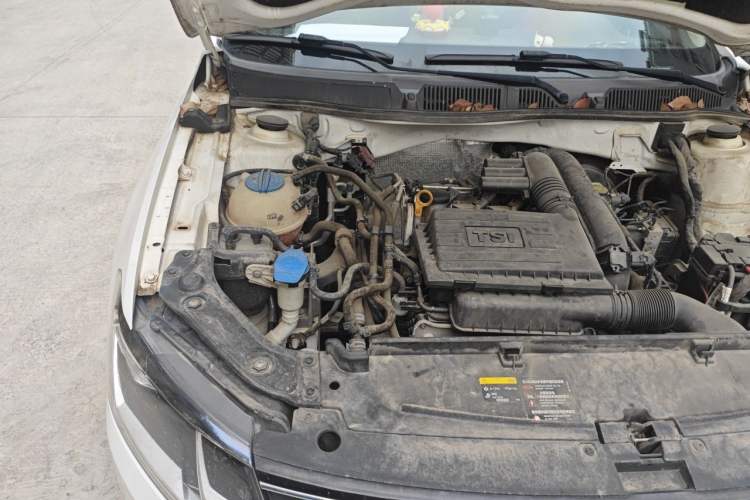 Used Volkswagen Gran Lavida 2017 180TSI DSG Comfort Edition Engine Bay Right