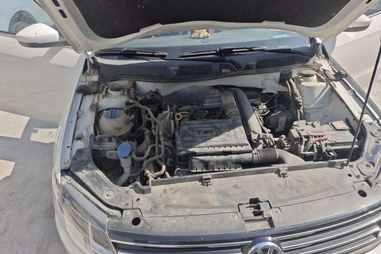 Used Volkswagen Gran Lavida 2017 230TSI DSG Comfort Edition Engine Bay Right
