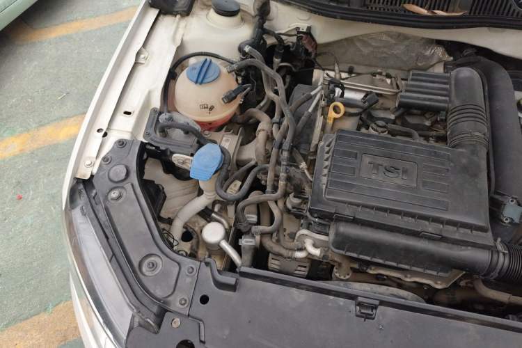 Used Volkswagen Gran Lavida 2017 180TSI DSG Comfort Edition Engine Bay Right