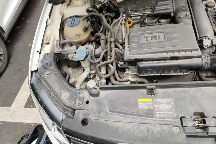 Used Volkswagen Gran Lavida 2017 230TSI DSG Comfort Edition Engine Bay Right
