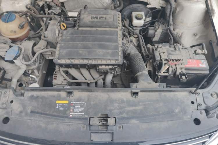 Used Volkswagen Gran Lavida 2017 1.6L Automatic Fashion Edition Engine Bay