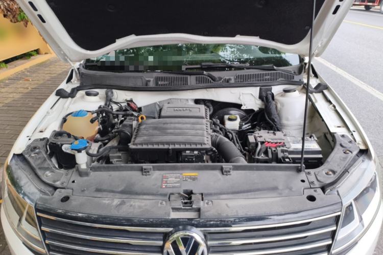 Used Volkswagen Gran Lavida 2017 1.6L Automatic Comfort Edition Engine Bay