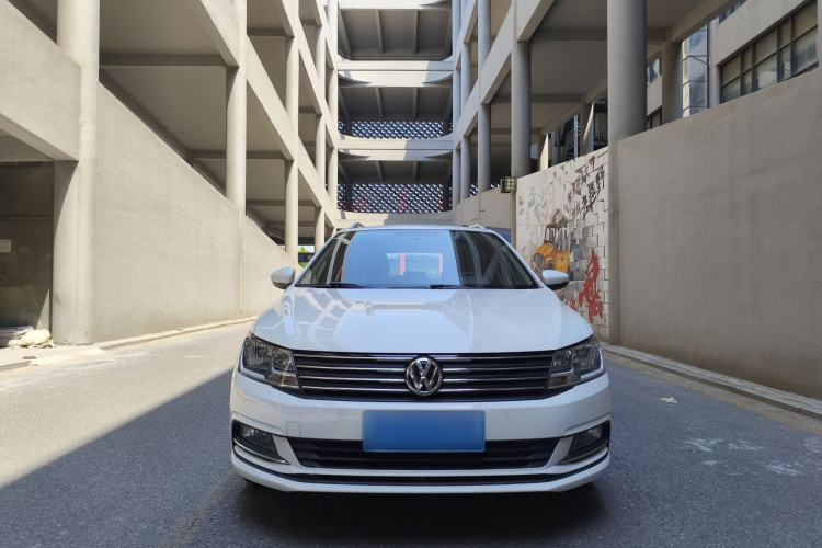 Used Volkswagen Gran Lavida 2017 1.6L Automatic Comfort Edition Exterior 1