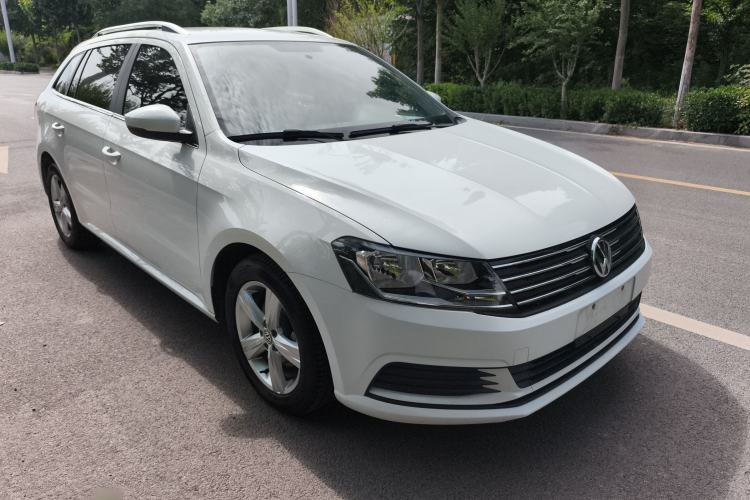 Used Volkswagen Gran Lavida 2017 1.6L Automatic Fashion Edition Exterior 2