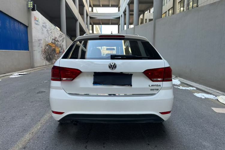 Used Volkswagen Gran Lavida 2017 180TSI DSG Comfort Edition Exterior 3