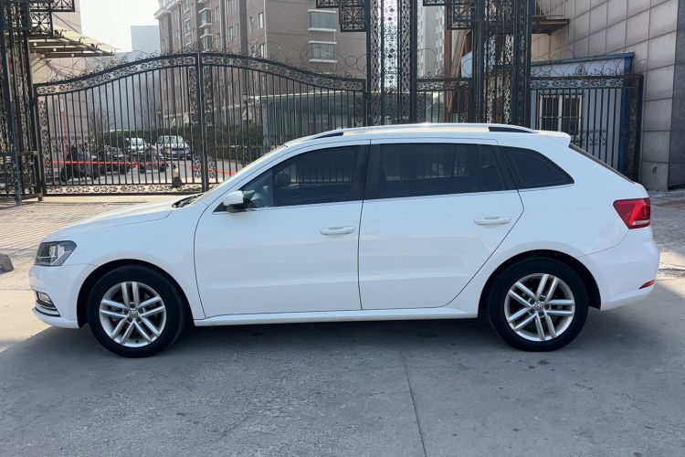 Used Volkswagen Gran Lavida 2017 180TSI DSG Comfort Edition Exterior 3