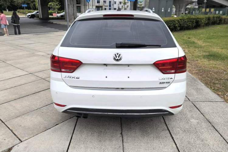 Used Volkswagen Gran Lavida 2017 230TSI DSG Comfort Edition Exterior 4