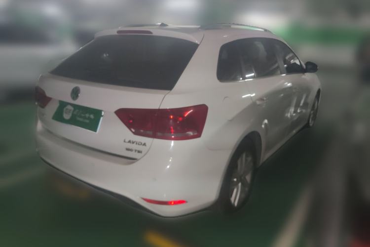 Used Volkswagen Gran Lavida 2017 180TSI DSG Comfort Edition Exterior 5